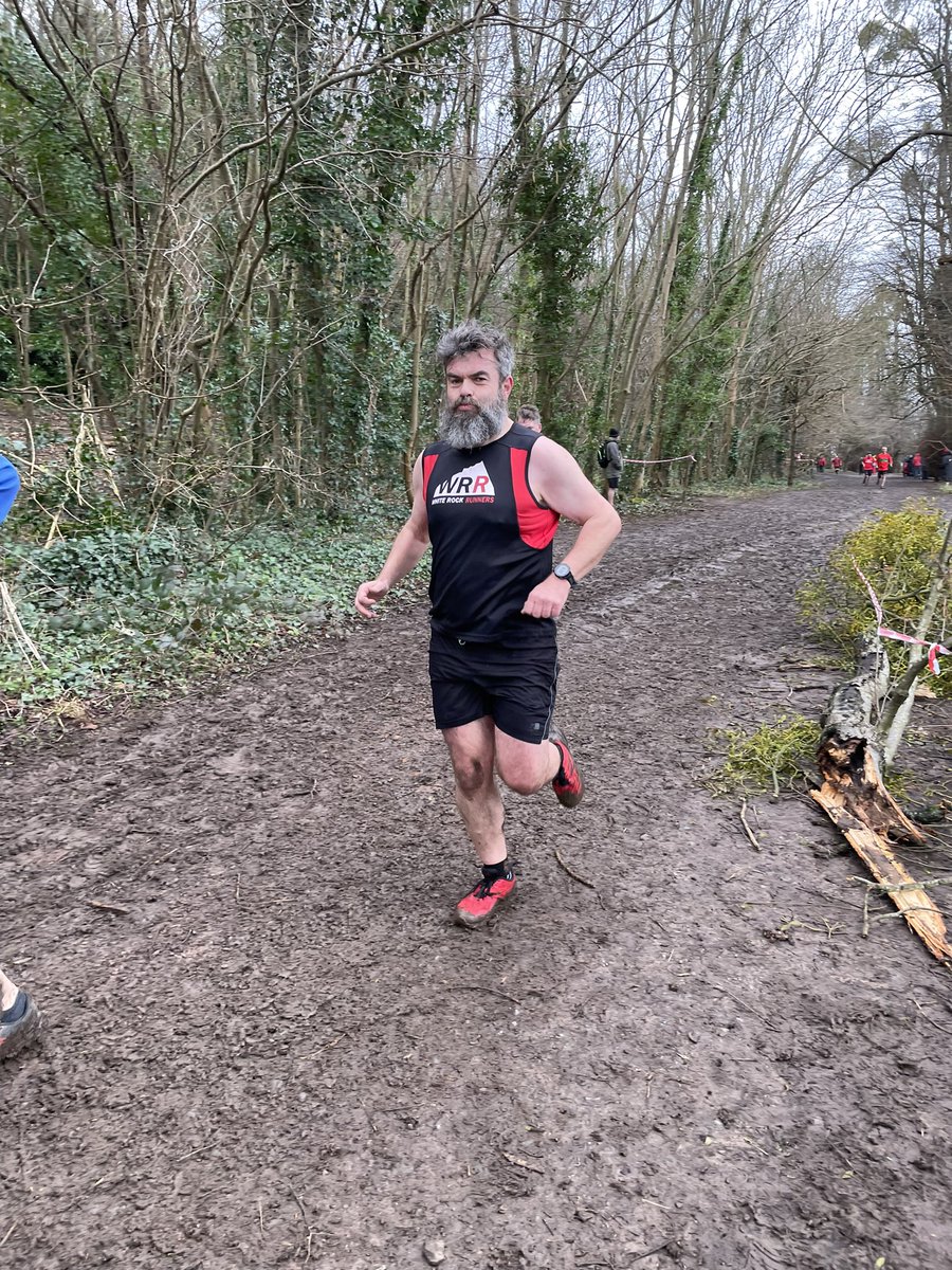 SarahDScire's tweet photo. Do cross country they said. It’ll be fun they said. Your @WhiteRockRC mens and ladies teams are below. One of us didn’t fall over. What we lack in XC running ability, we make up for with enthusiasm. #GLXC #BlaiseCastle #CharacterBuilding https://t.co/jerNwLsKgU
