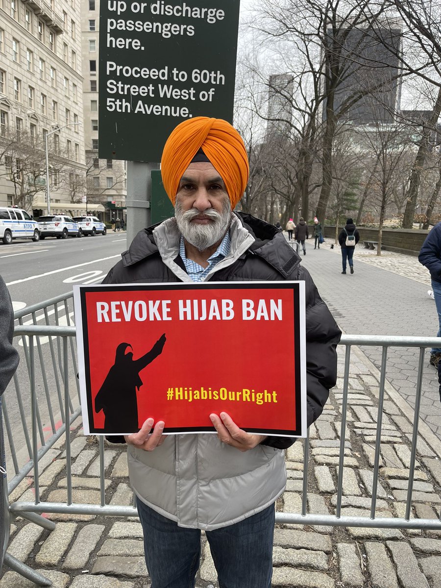 BabaGlocal's tweet photo. Members of the Sikh community in solidarity in New York https://t.co/eeRFo67HoQ