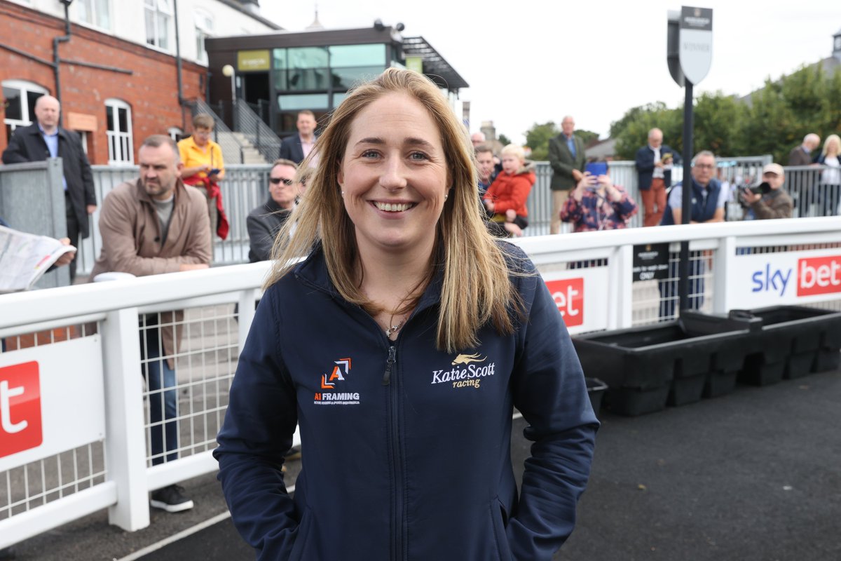 rfoutlook's tweet photo. "This will be his first run since September but I think I’ve got him pretty fit so I go there hopeful."
Brilliant from @K_scottracing! Colinton wins at 12-1 on his first start for Katie - read Katie's brilliant column every week in the @rfoutlook https://t.co/DZYHxAw1Ag