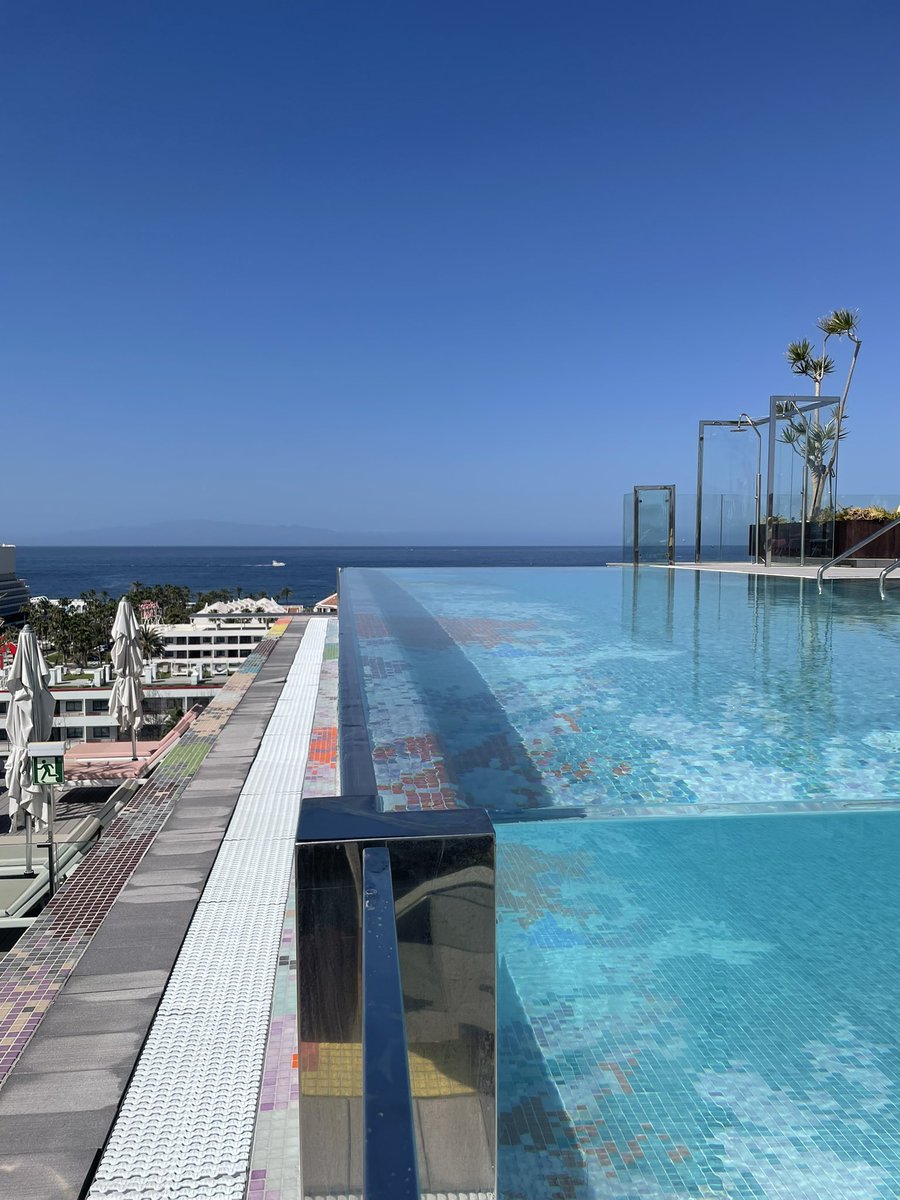 Bamboocha77's tweet photo. Had a great few days away with @KahunaBaby in sunny #Tenerife much need down time &amp; some winter sunshine @hotelbitacora #springhotels #tenerifeatheart https://t.co/dEdzQopUy4