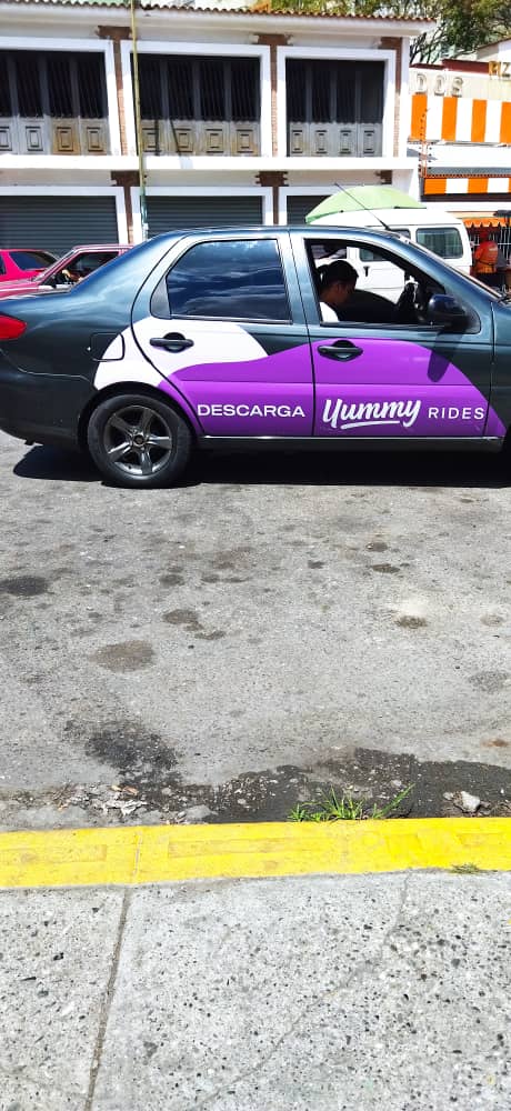 cristiantech22's tweet photo. #yummyrides hoy lo vi por mi casa y siemore los uso sin ellos no me muevo https://t.co/uyfa6bpiT8