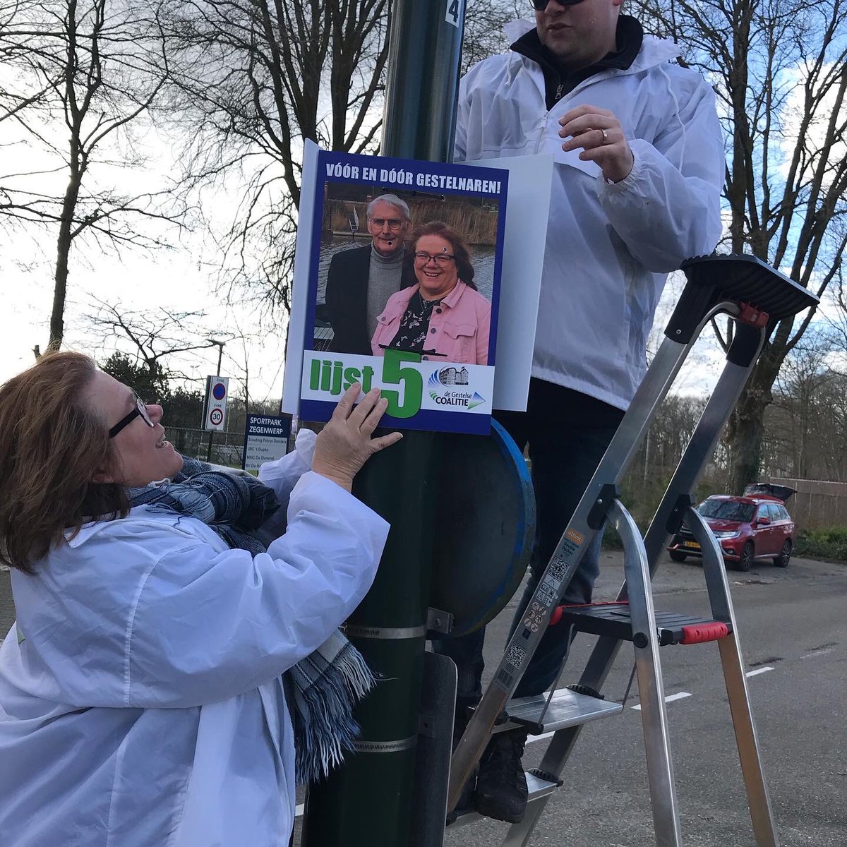 Dagje posters plakken #lijsttrekker <a href="/DGCoalitie/">De Gestelse Coalitie</a> #gemeenteraadsverkiezingen2022