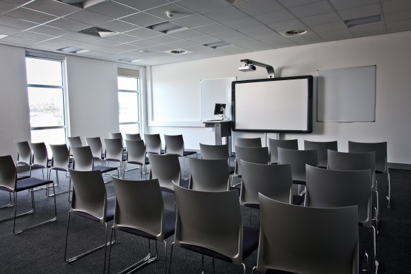 KCEmployers's tweet photo. KC Conferencing suite is now open for bookings. Whether you are looking for a small meeting room or a large conference suite, each space comes with inspirational views and superior service from our events and catering teams. Read More ➡️ https://t.co/T8DaAvJFMw #KCConferencing https://t.co/D4hcMKX77N