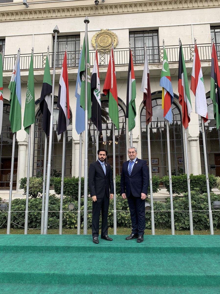 مع الاخ الشيخ حسن العذاري في مقر جامعة الدول العربية-القاهرة