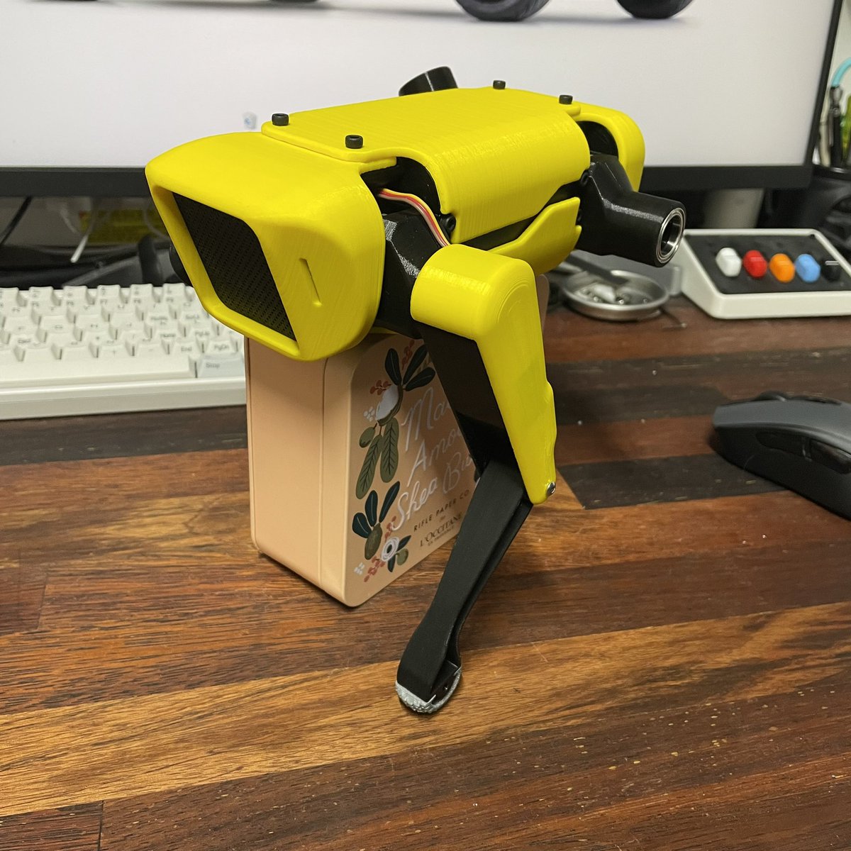 dykim0523's tweet photo. 다리 하나
#spotnano #spotmicro #RaspberryPi #ros #3Dprinting https://t.co/vTmMyDhVZC