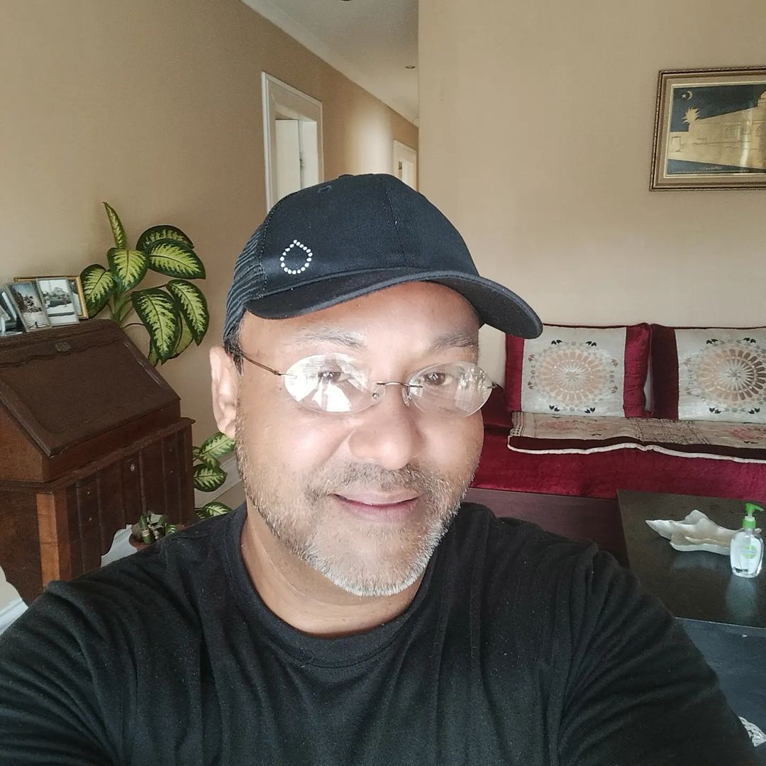 BeyondType2's tweet photo. Salih raises awareness for the diabetes community 365 days a year, wearing his #TheDropSpotted hat in South Africa!.
Grab yourself a hat at the link below!
📸: @ africandiabetesawareness
https://t.co/v97lALPyN8 https://t.co/CPE7lopAu8