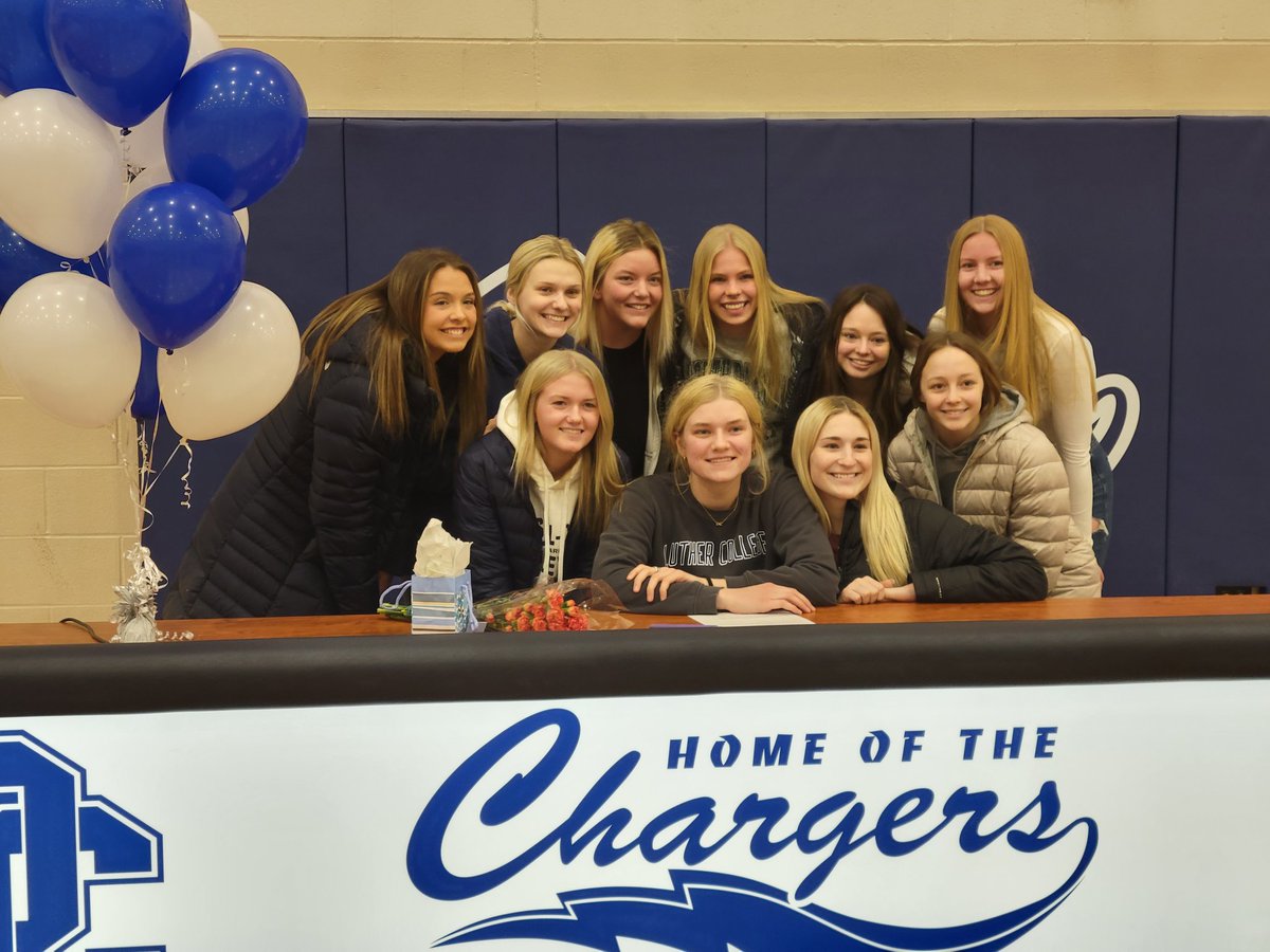 Congratulations, Zoe Vehey on your signing with Luther College this week! They are lucky to get you, Zoe! Can't wait to see what the future holds for you!! ❤ this Charger VB Family!!