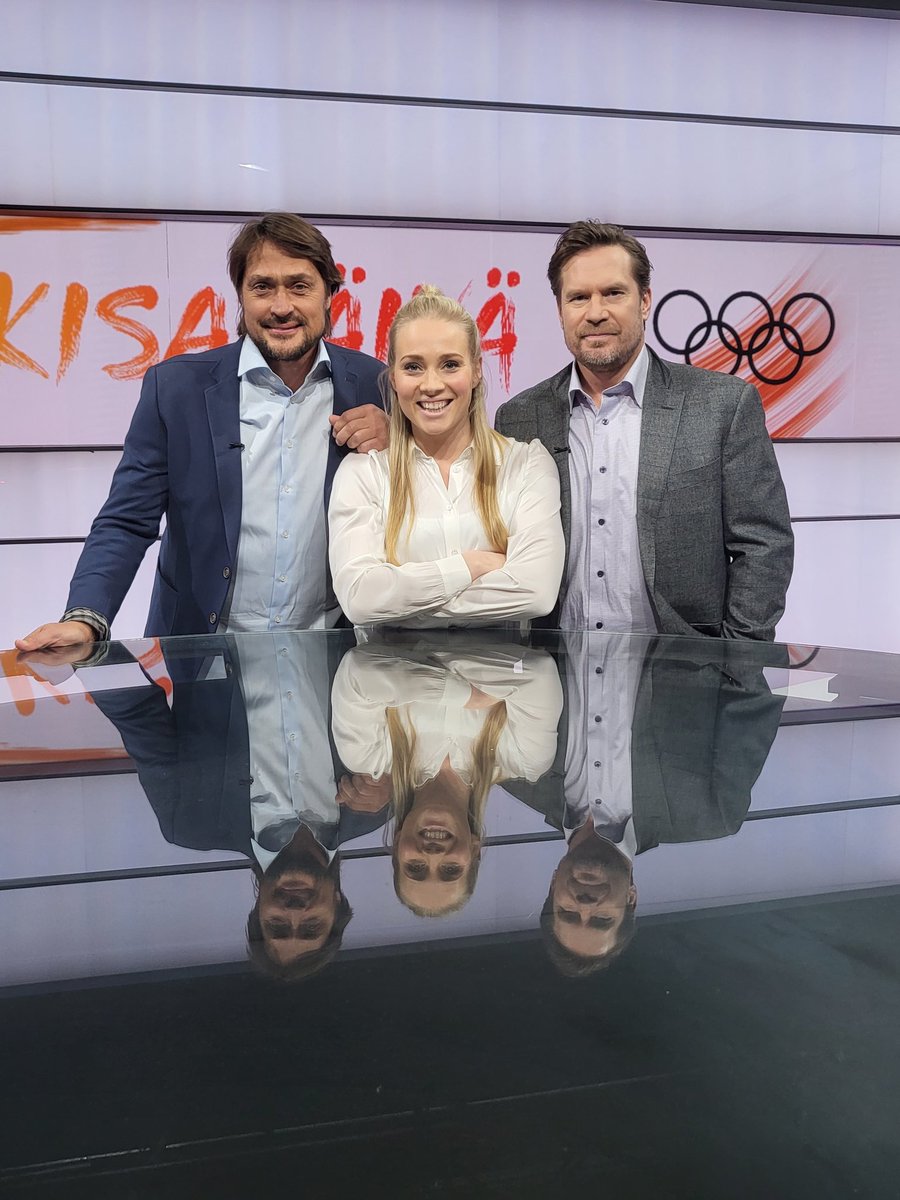 FITOONA's tweet photo. Huomenna vielä viimein kisapäivälähetys ja sitten on 3vk rupeama purkissa! Aamulla kuitenkin Leijonat voittoon💪
#discoveryplusFI #Leijonat #peking22 @TeemuSel8nne @kime4kids https://t.co/dUUbdxqcMf