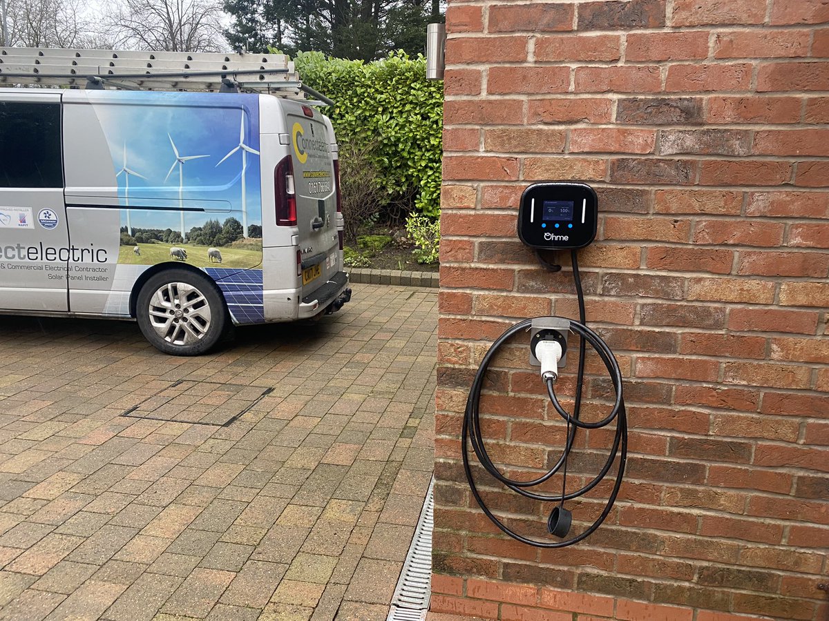 connect_solar's tweet photo. Another happy EV charger customer - beat the March deadline and claim £350 government grant towards yours https://t.co/tGVu6OMS4J
