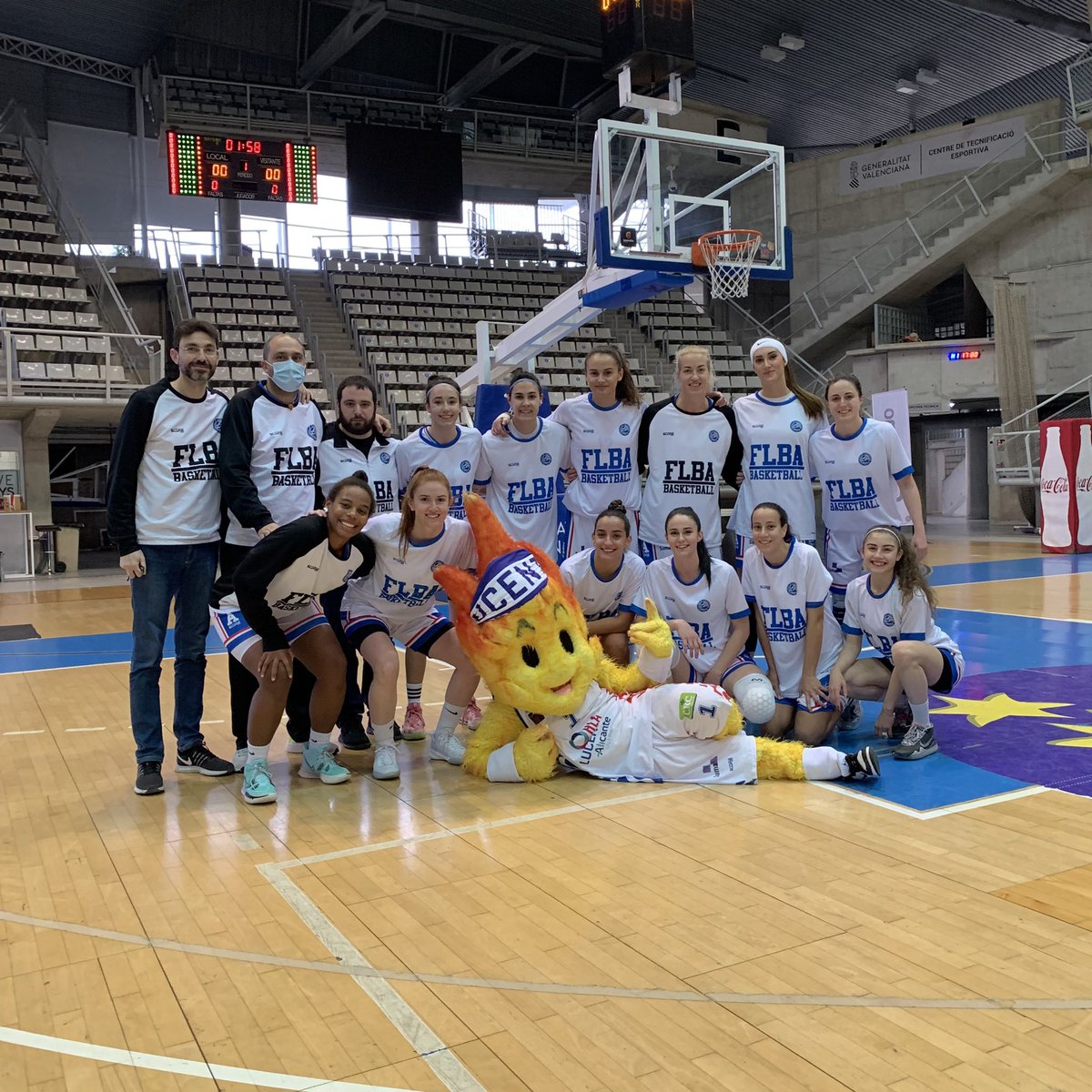 Senior Nacional Femenino. <a href="/fbcv_es/">FBCV</a> <a href="/FBRegionMurcia/">La FEDE - Región de Murcia 🏀</a> Jornada 1. <a href="/FundLucentum/">𝗛𝗟𝗔 𝗔𝗟𝗜𝗖𝗔𝗡𝗧𝗘</a> 58 - <a href="/CBClaret/">CB Claret Benimaclet</a> B 61. #SomosLucentum #FBCVDirecto