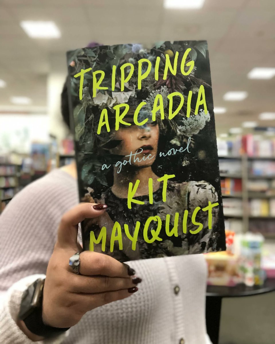 Tripping Arcadia by debut author Kit Mayquist is giving us a modern Gothic tale reminiscent of The Great Gatsby with all the secrets, lies, and darkness that opulence can hide.
#BNTemecula #TrippingArcadia #KitMayquist #DebutAuthor #GothicFiction #SecretsWeKeep #LiesWeTell