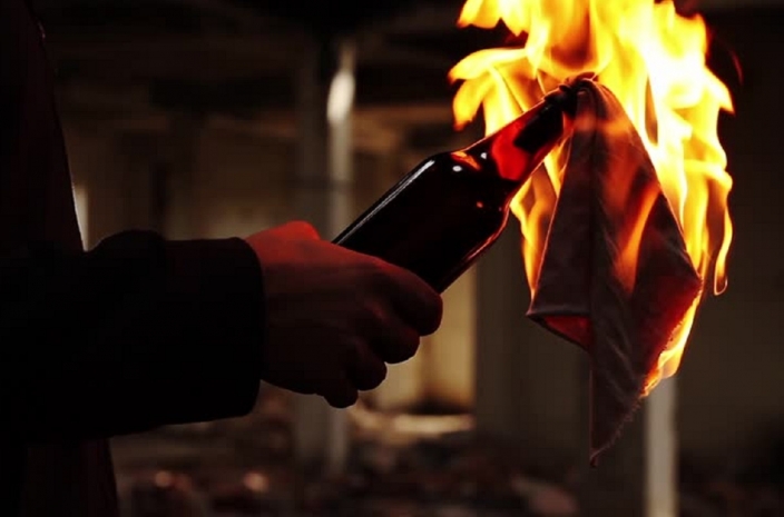 Горит ли вино. Вино охлаждается. Камин вино романтика. Спирт горит. Горит ли вино.