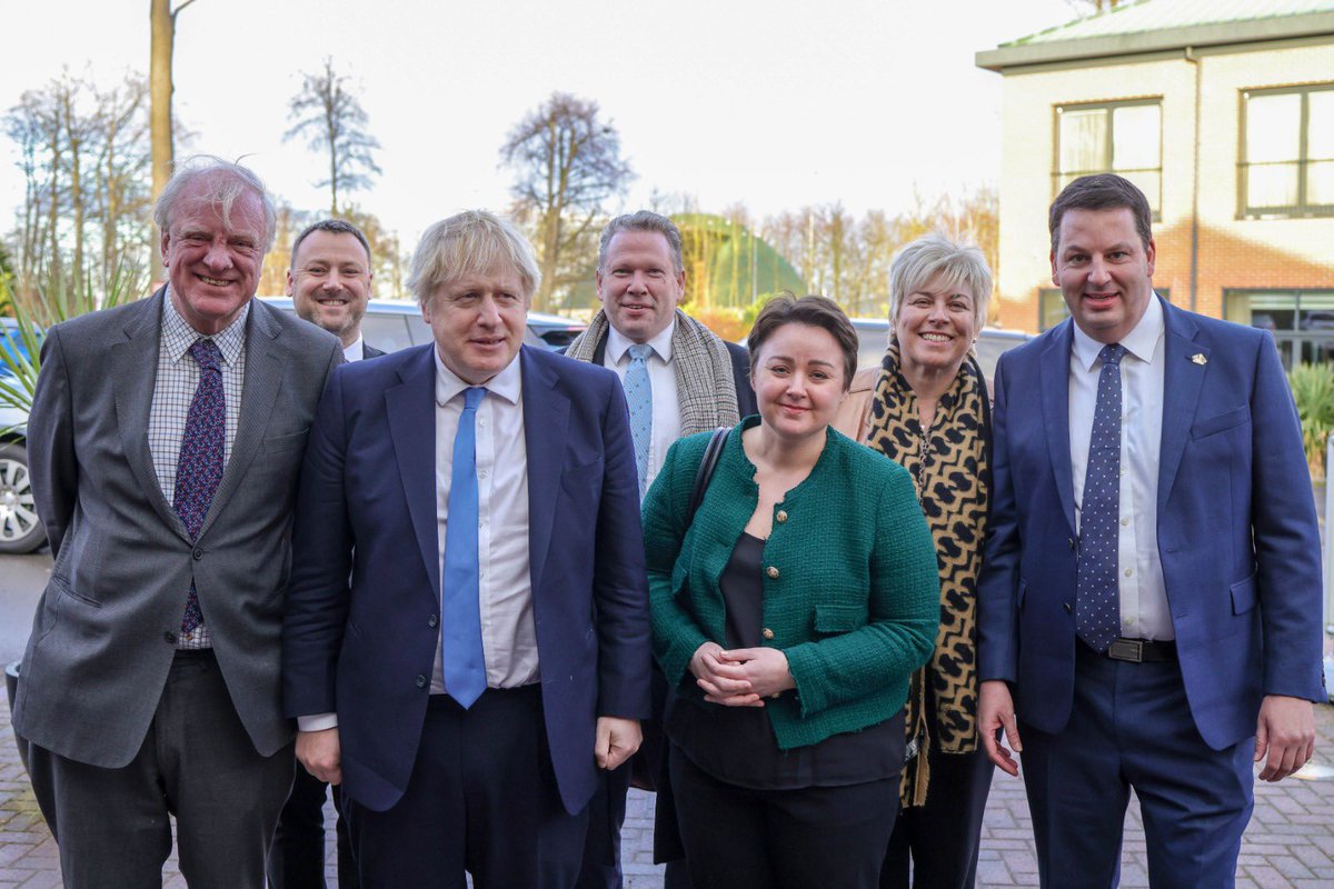 karlmccartney's tweet photo. Lovely to be with Andrew Percy MP, Holly Mumby-Croft, @EdwardLeighMP @lia_nici @BorisJohnson @Bren4Bassetlaw @CllrAPMaughan @CllrThomasDyer @CllrmHill @lnconservatives &amp; fellow Lincs &amp; EMids friends later this afternoon/evening 👍😇 https://t.co/fd8Uptz6qe