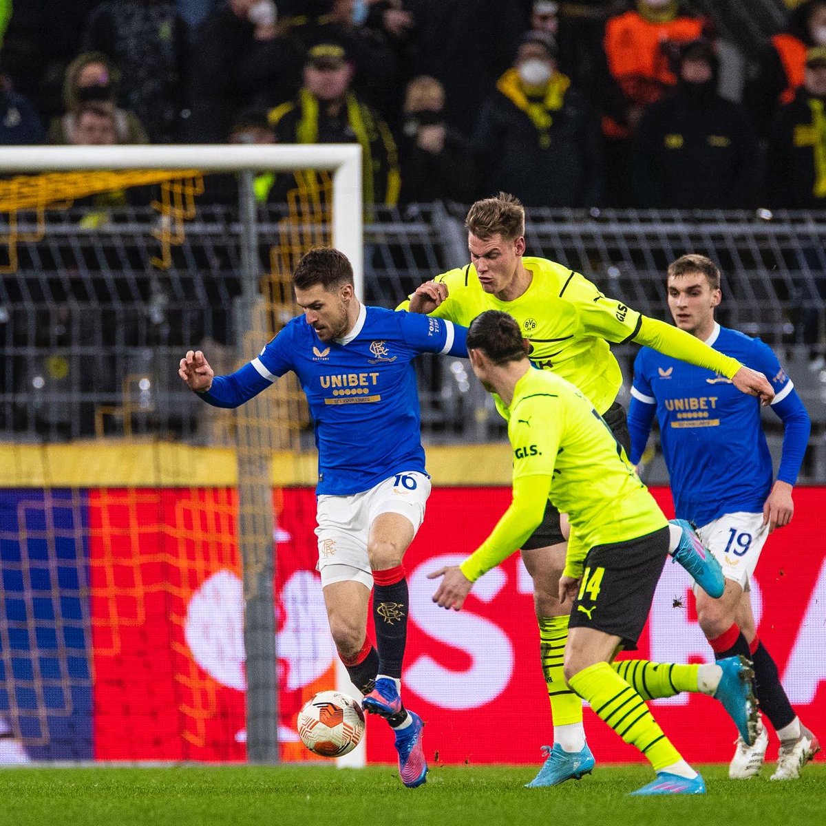 aaronramsey's tweet photo. What a Night!!! 🤩 @RangersFC @EuropaLeague https://t.co/LHQTb1beDG