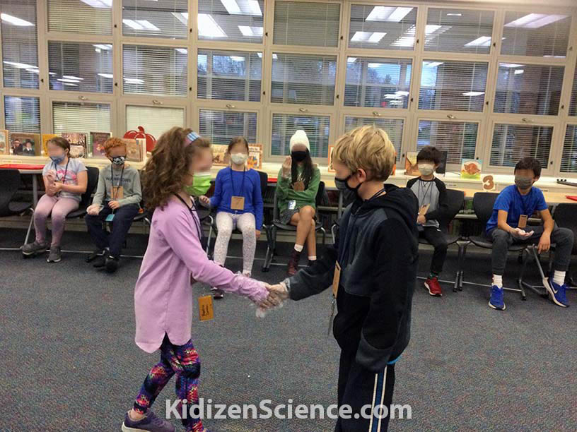 KidizenScience's tweet image. New module posted! This elementary-school-level activity about epidemics helps students understand how human-to-human contact can spread pathogens, and how #vaccines limit that spread.  #science #epidemic Available for free (like all our activities) at kidizenscience.com/2022/02/15/epi…