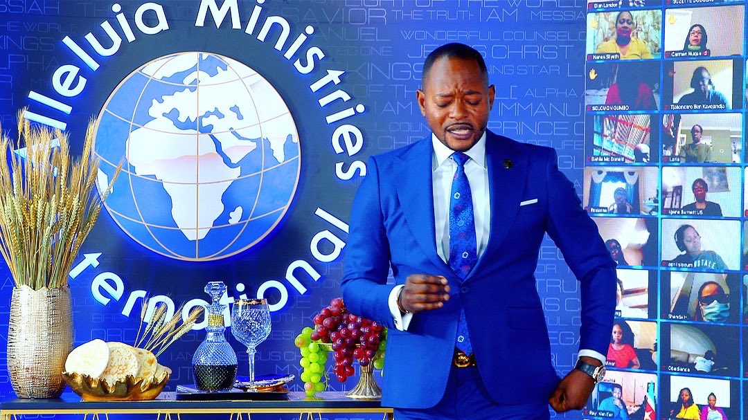 AlphLukau's tweet photo. May Jehovah God locate you today. May the Lord see you
May His goodness come your way
May the hand of God touch you and your family in this season 
May He manifest His goodness in your life
 #letspray #Godisgood  #goodnessofGod https://t.co/71tOpRIWox