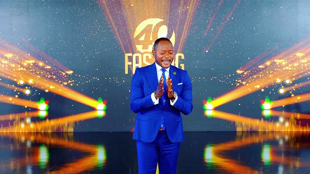 AlphLukau's tweet photo. May Jehovah God locate you today. May the Lord see you
May His goodness come your way
May the hand of God touch you and your family in this season 
May He manifest His goodness in your life
 #letspray #Godisgood  #goodnessofGod https://t.co/71tOpRIWox