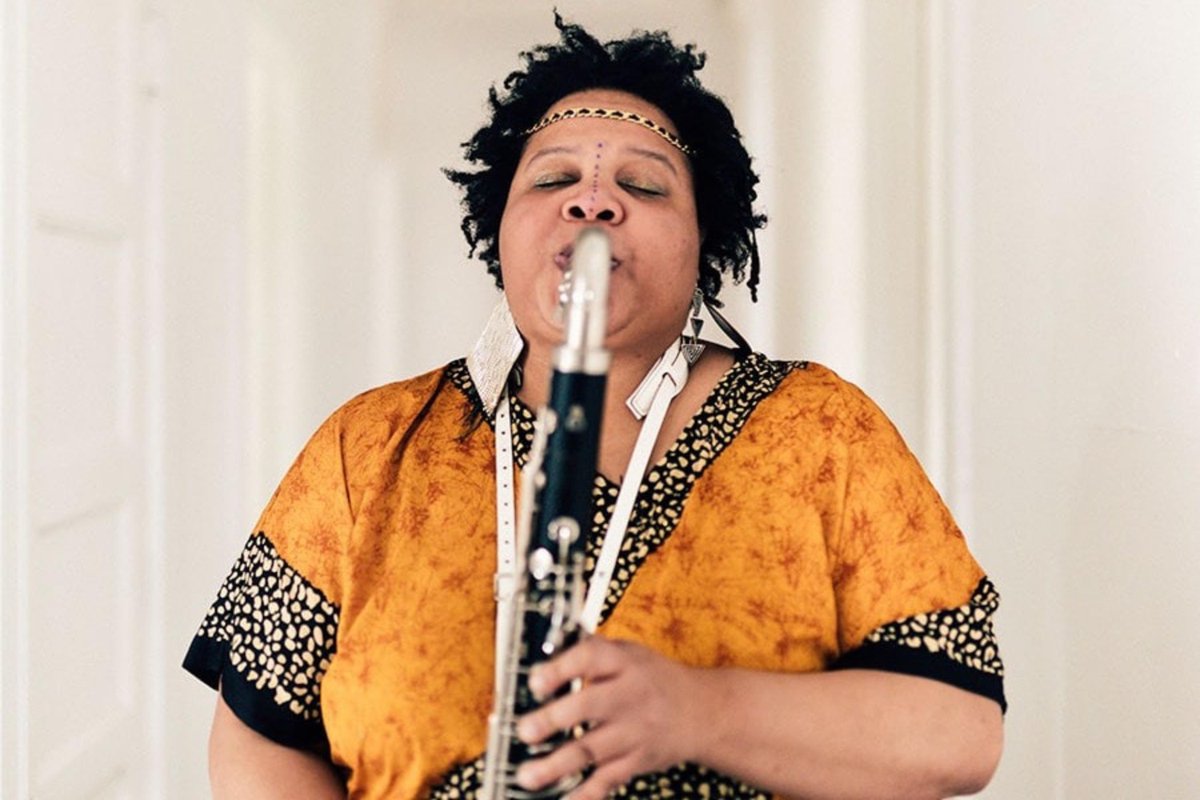 newsounds's tweet photo. Sample new music coming out of Chicago by Nicole Mitchell @blackearthmuse , #BenLaMarGay, #AngelBatDawid @angeltheoracle
@jeffparkersound and @MakayaMcCraven, #damonlocks, plus @Harpista #BrandeeYounger and @jaimiebranch : https://t.co/cJW3hVR1N5
@intlanthem @NonesuchRecords https://t.co/CpHnNdsR6L