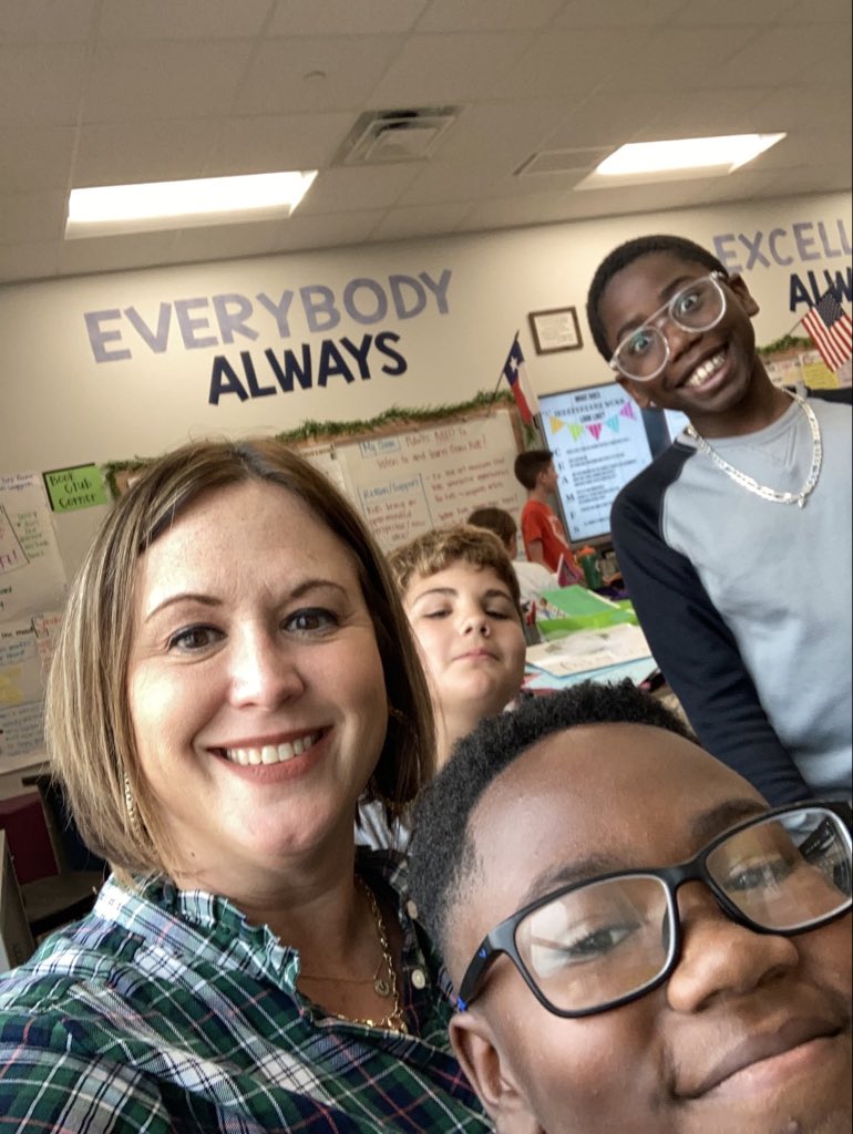 drmjohnston10's tweet photo. When I think of kindness I think of these @hammelem 6th Graders & how they always welcome me! #RISDisKind #OurCommunityOurKids @rockwallschools #WeLeadTX https://t.co/XYMUHA6xVF