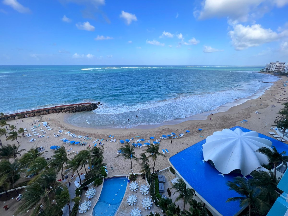 Checking in to @laconcharesort and the views are not too shabby! 💙 #PuertoRico