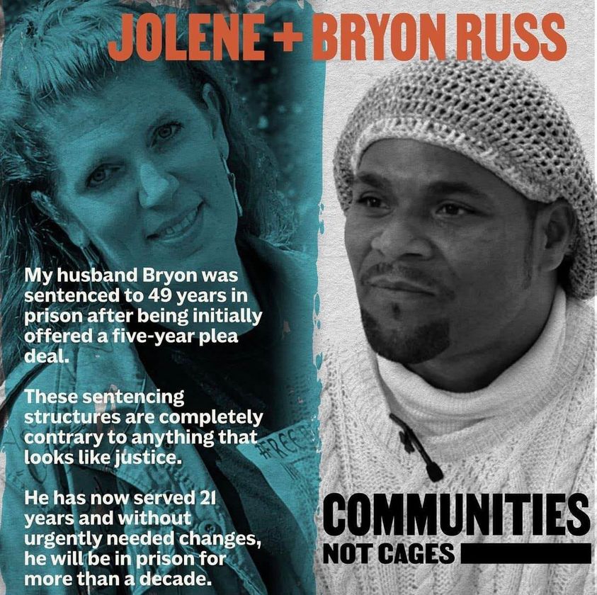 SaratogaBLM's tweet photo. #WeNeedASecondLook
Bryon should be HOME with his family. He has spent 21 years in prison redeeming himself, he’s a mentor to others.
Read more about Bryon:
https://t.co/DtWeLpRZXX
#EarnedTimeAct #EliminateMandatoryMinimums #FreeBryonRuss #ClemencyForBryonRuss https://t.co/5x6odwDXk0