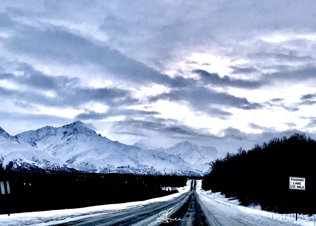 LiliPrice3's tweet photo. "WE ARE the moment before ourselves, the silence before the upwelling, the spontaneity of potential; the whirlwind of imagination, and the full expression of the Light of the Universe in all possibility — NOW." https://t.co/NtGb15pkUo