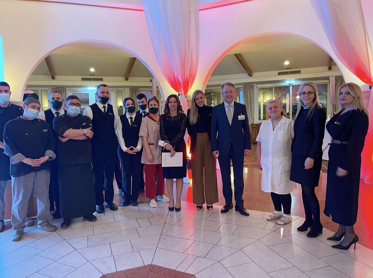 After today’s gathering of FIAA Members for a Presperous Business Year 2022, a photo of Rogner Hotel service team with FIAA representatives can clearly show from our smily faces that it was a successful event 🙏
#rognerhotel #themeetingplace #eventsvenue #fiaa #rognerteam