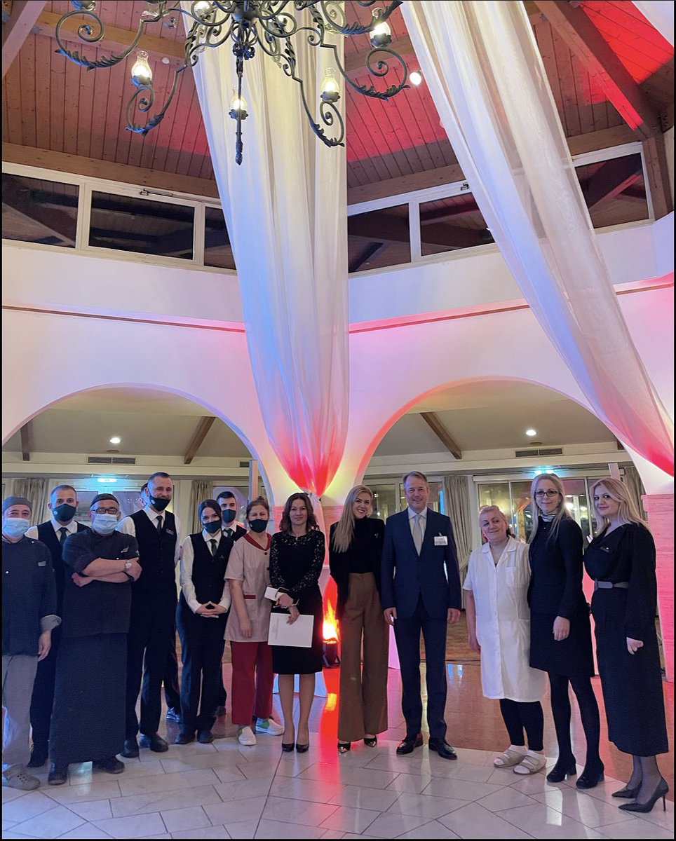 RognerT's tweet photo. After today’s gathering of FIAA Members for a Presperous Business Year 2022, a photo of Rogner Hotel service team with FIAA representatives can clearly show from our smily faces that it was a successful event 🙏
#rognerhotel #themeetingplace #eventsvenue #fiaa #rognerteam https://t.co/ys03DxwQ2M