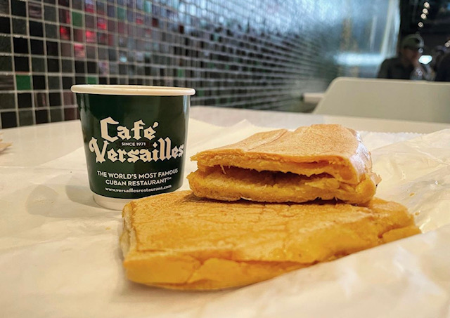 VersaillesMiami's tweet photo. Like this post if you dip your #Tostada in your #Cafecito! 🙌

  📷: @yourphotostyle https://t.co/wYFktrqe0g