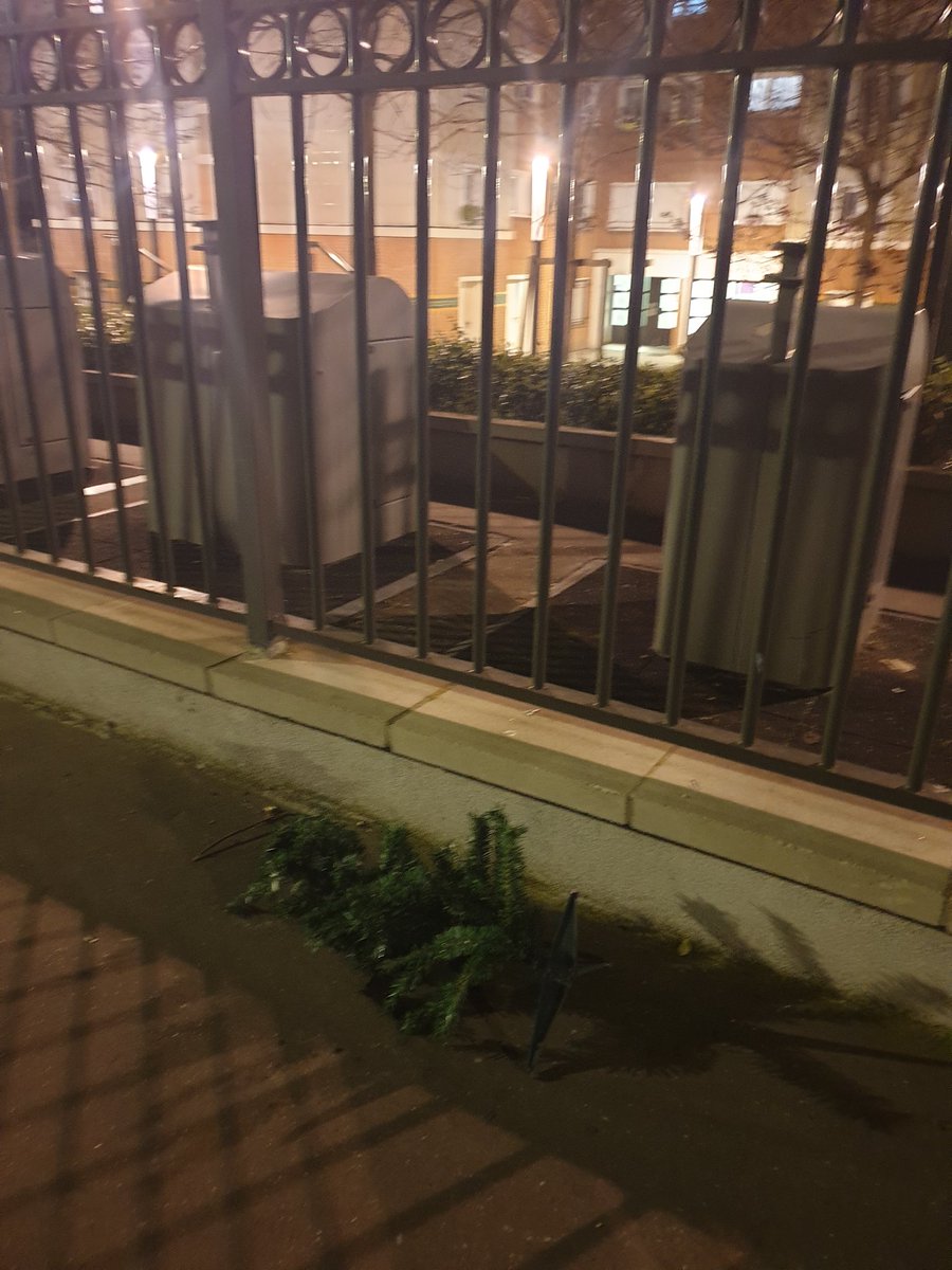 CAbandonnee's tweet photo. Notre municipalité #eelv #eelvcolombes &amp; apparentés met en œuvre la renovation urbaine #NPNRU à #Colombes #hautsdeseine. Il y a encore du boulot ! Encore 4 ans pour développer une "marge de progrès"
#saccageColombes
#stopcrade https://t.co/5lscLwZPHR