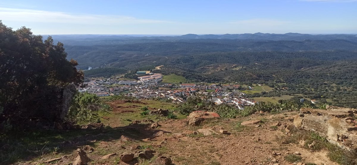 CD_ADUS's tweet photo. Ruta en Higuera de la Sierra acompañados de @AtanasioCantero @canalsaludaldia @canalsur 
 #HigueradelaSierra  #SaludAlDía

Gracias por compartir esta ruta y por la difusión que le dais a la Salud. https://t.co/v7PmtcJt0E