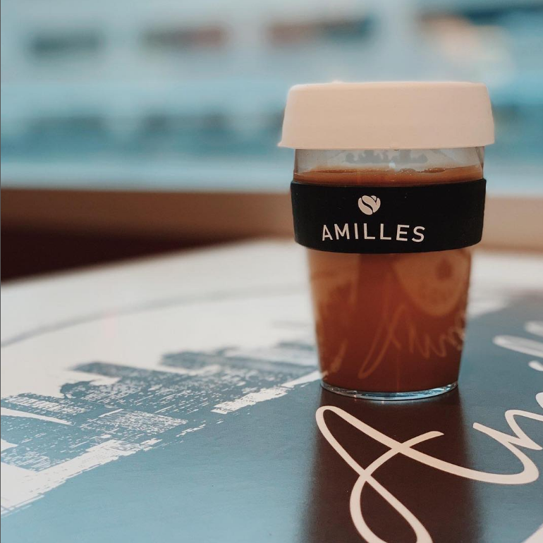 BrookPropHTX's tweet photo. Looking for a mid-day pick-me-up? #TheCourt at #AllenCenter has just what you're looking for to satisfy that craving. Choose a cup of joe from Amille's Coffee Bar, a snack from Leaf & Grain, or a fresh bowl from Ono Poke. Talk about food for your eyes & appetite. #DowntownHouston https://t.co/HzzabQK1LV