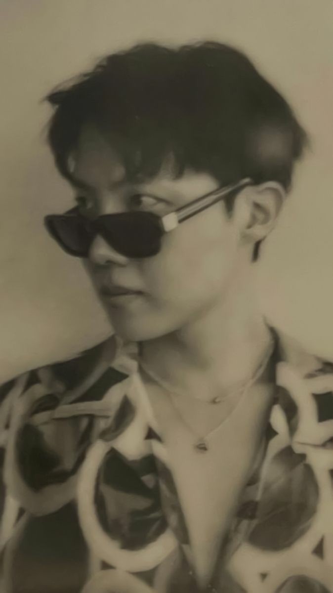 MeuSolEMinhaLua's tweet photo. #JhopeBirthday #happybirthdayjhope #HappyJHOPEday https://t.co/44aScVicZC