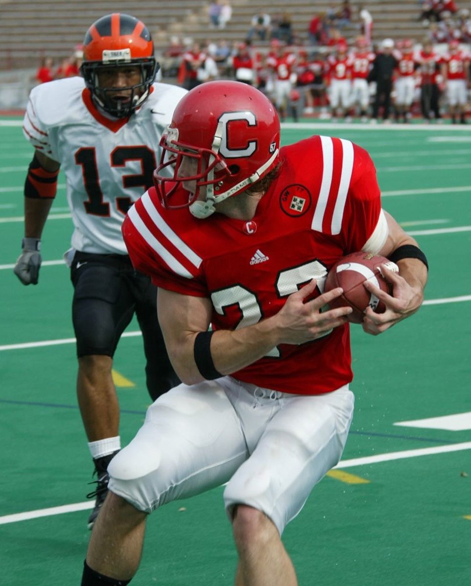 Look familiar⁉️

#ThrowbackThursday 🔴⚪️

#YellCornell 🐻🌿