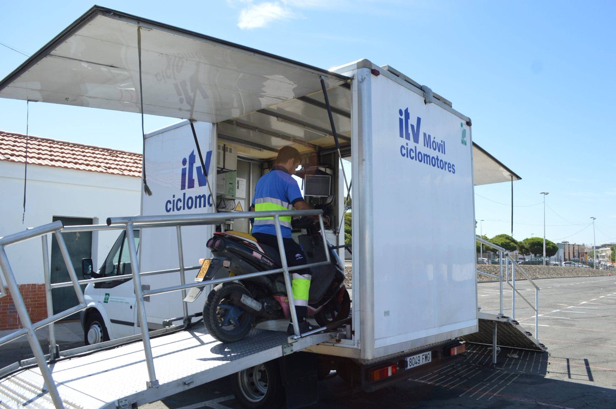 PoliciaPunta's tweet photo. 🔧🛵 Próxima ITV móvil para ciclomotores en Punta Umbría:

📅 17 de marzo.

🕤 De 09:30 a 13:30 horas.

🔸Explanada del Mercadillo (La "H").

ℹ️ Pide cita en https://t.co/ofcnpcVnbk o en el 959999999.

#PolicíaLocal 
#PolicíaPunta 
#PuntaUmbría https://t.co/OWMiAxL6At