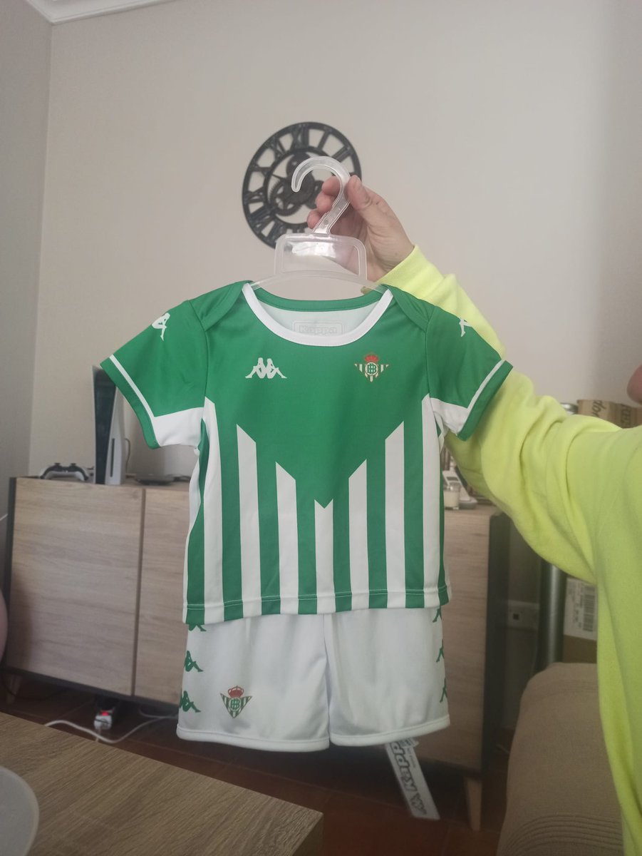 Juanma_rbb's tweet photo. Primera de muchas @RealBetis 💚💚💚 https://t.co/wrNSi2UMum