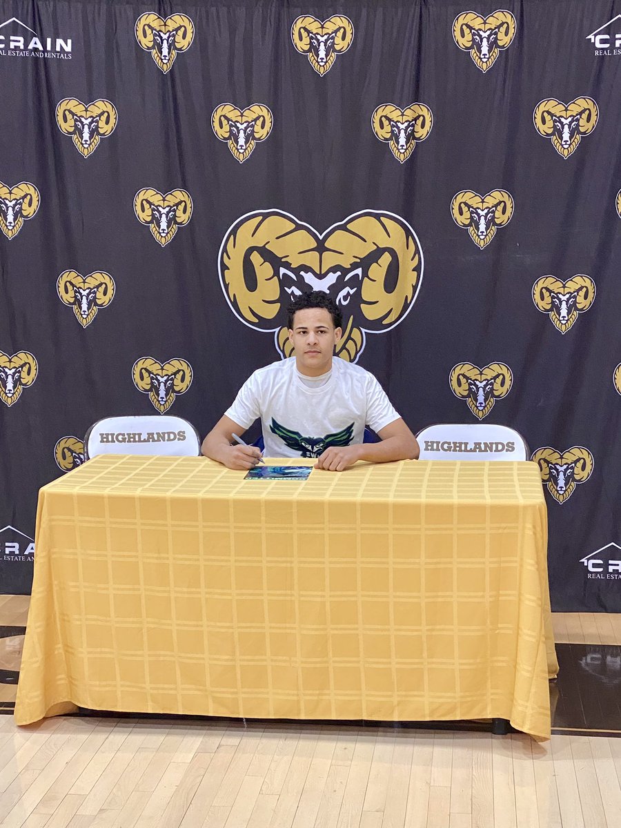 Coach Marcus Williams Sr tweet media