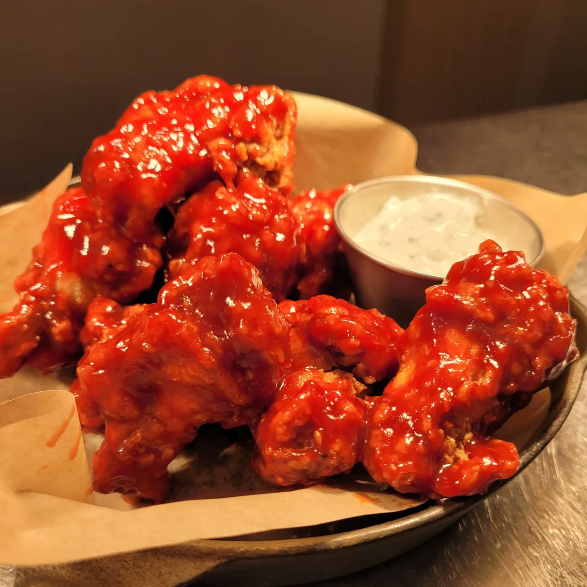 fuzionflavaz's tweet photo. Chicken Wings Thursday #fuzionflavaz #chickenwings #RecipeOfTheDay #Wings #cuisine #chefs #Bournemouth #poole #cheflife https://t.co/3v2Ga2HS2w