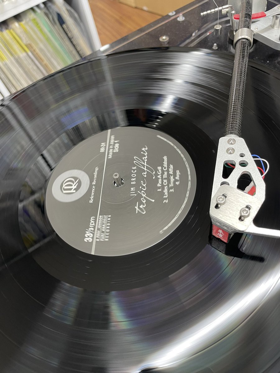 Ryo_Shimada's tweet photo. #SpectralAudio の主任設計者でもあるキース・O・ジョンソン博士のフュージョン録音。89年なのにピュアアナログで録るこだわりがすげえわな
#ReferenceRecordings #JimBrock #NowPlaying #vinyl https://t.co/EK4K78XzL7