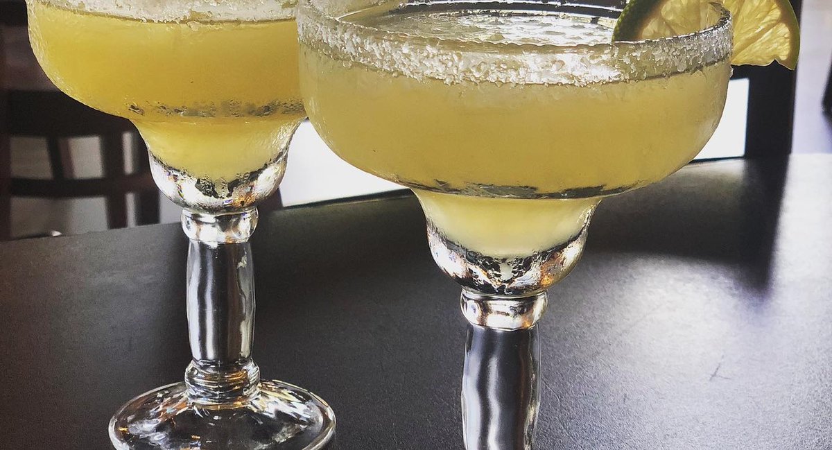 Xooker's tweet photo. Need a place to eat with the family?? We can help with that! Head on over to Cinco De Mayo!! Make sure to check them out on the Xooker Deal Marketplace to purchase a $25 Certificate for JUST $12.50!!! Download the FREE Xooker App and start saving today!!! https://t.co/5biJNgMe4T