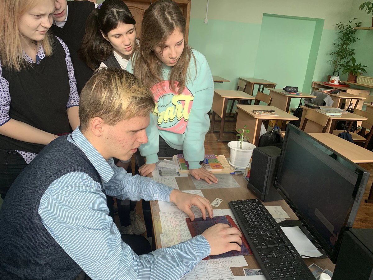 GBOU71's tweet photo. В рамках Цифровой образовательной среды выпу��кники ГБОУ школы-интерната №71 г.о. Самара активно принимают участие во всероссийском проекте «Урок цифры» по теме «Цифровое искусство: музыка и ИТ». Ребята прошли предложенные тренажеры, попробовали самостоятельно записывать музыку. https://t.co/v3SolXHWMA