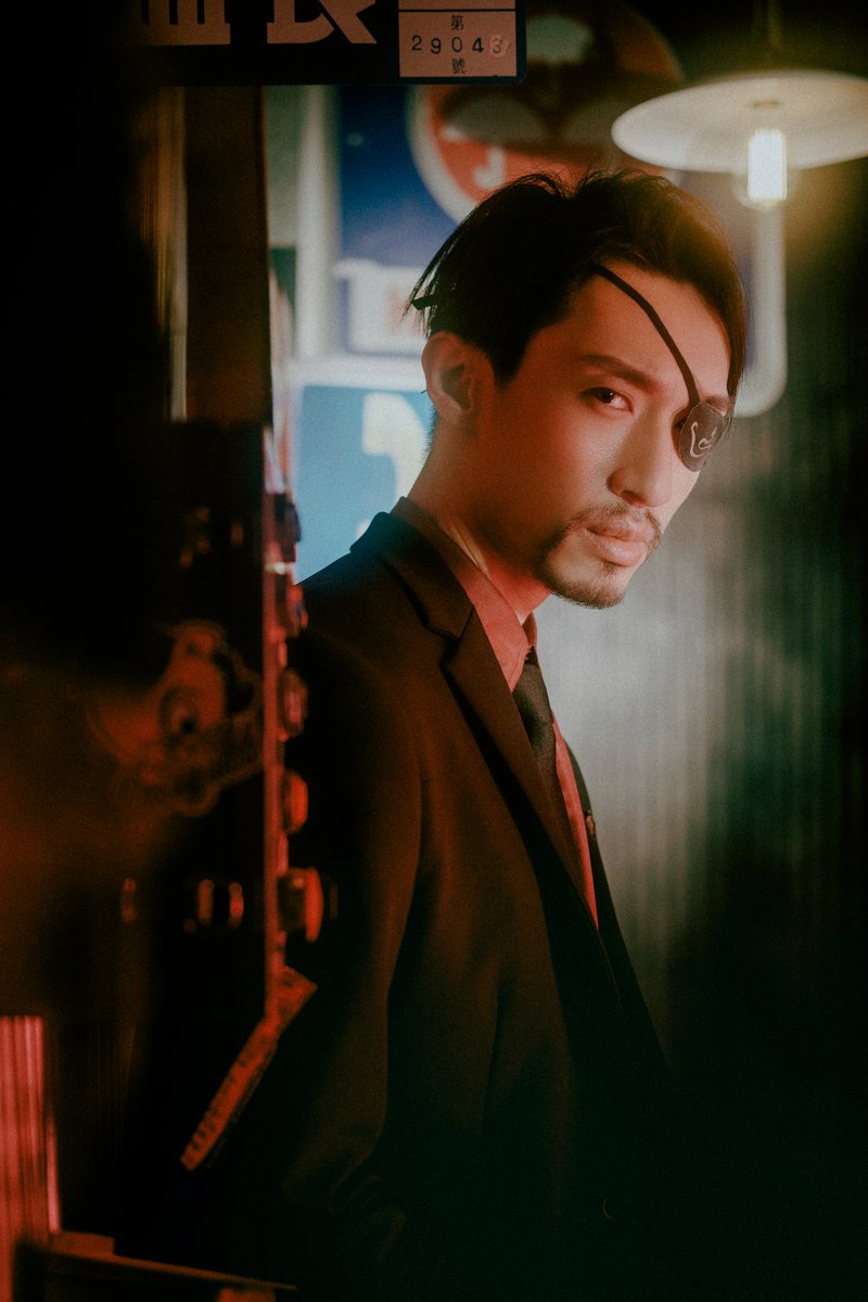 shotbykat's tweet photo. 狂犬 𝐂𝐡𝐚𝐩𝐭𝐞𝐫 𝟏．紅⁣

𝐓𝐰𝐢𝐭𝐭𝐞𝐫 @shotbykat 
𝐈𝐧𝐬𝐭𝐚𝐠𝐫𝐚𝐦 https://t.co/6CeQQudnSY

───⁣⁣⁣⁣⁣⁣⁣⁣⁣⁣⁣⁣⁣⁣⁣⁣⁣⁣⁣⁣⁣
#真島吾朗 #人中之龍 #majimagoro #goromajima #yakuza #龍が如く #ryugagotoku #kiryukazuma #kazumakiryu #桐生一馬 #cosplay https://t.co/9nCJBkUppQ
