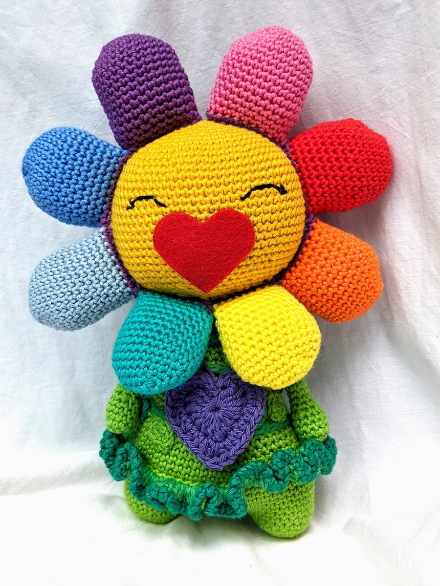 coldfloral's tweet photo. This Hobi flower was a labour of love. It's pretty big IRL and makes me so happy 💜🌈🌸
#MadeWithHope @BTS_twt @allforarmy https://t.co/HhcSLiDTiu