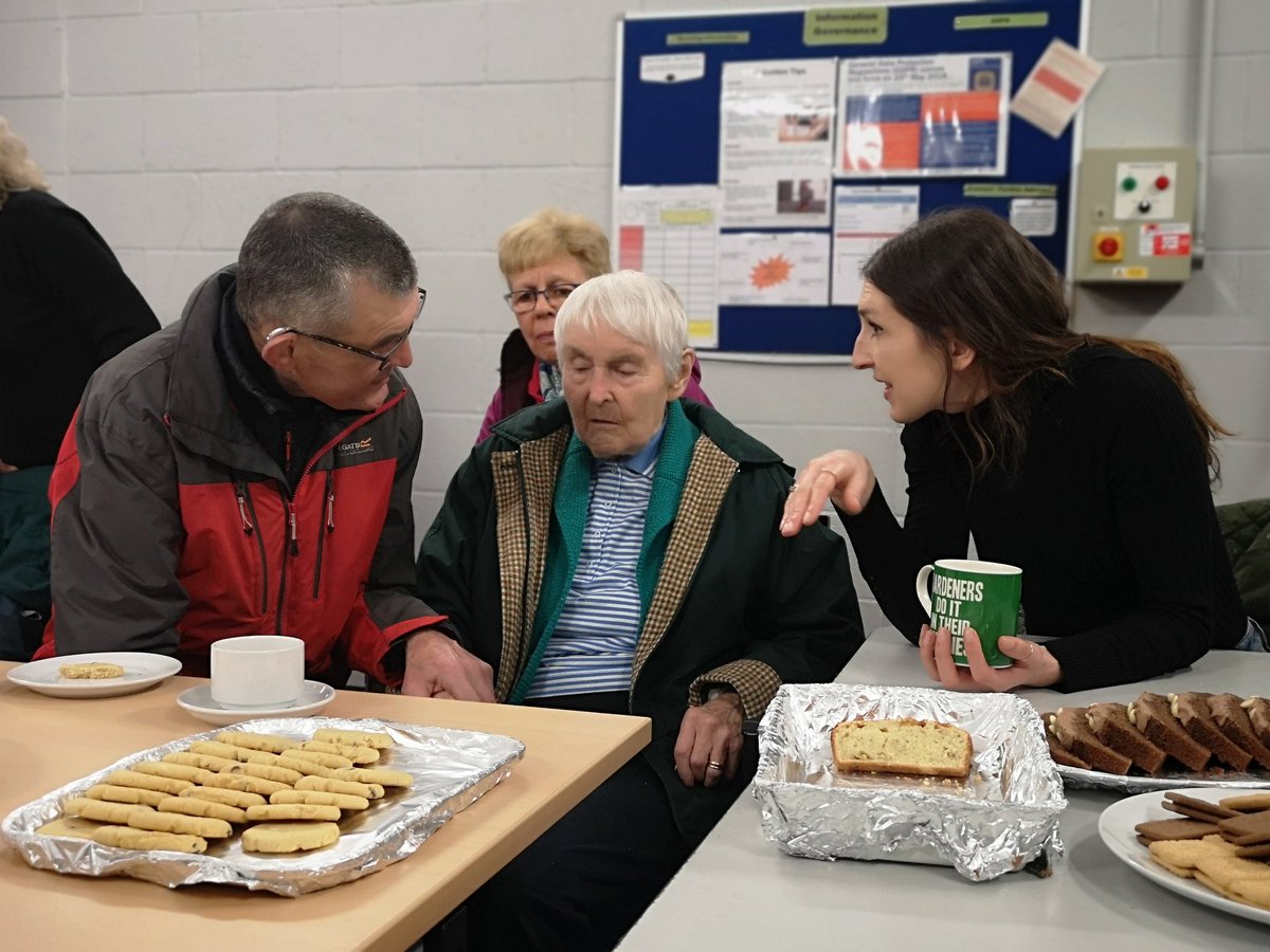 GillsTopCH's tweet photo. So pleased with the turn out for our 1st #CommunityCoffeeMorning today.โ Lovely to see some new faces mixed in with some familiar. ๐ฎโโ๏ธ๐ Thanks to all that attended @GRA_NYFRS. #combatloneliness one cup of #tea at a time. (plus #cake) ๐ฐ๐ต https://t.co/kFYxN8oSAc