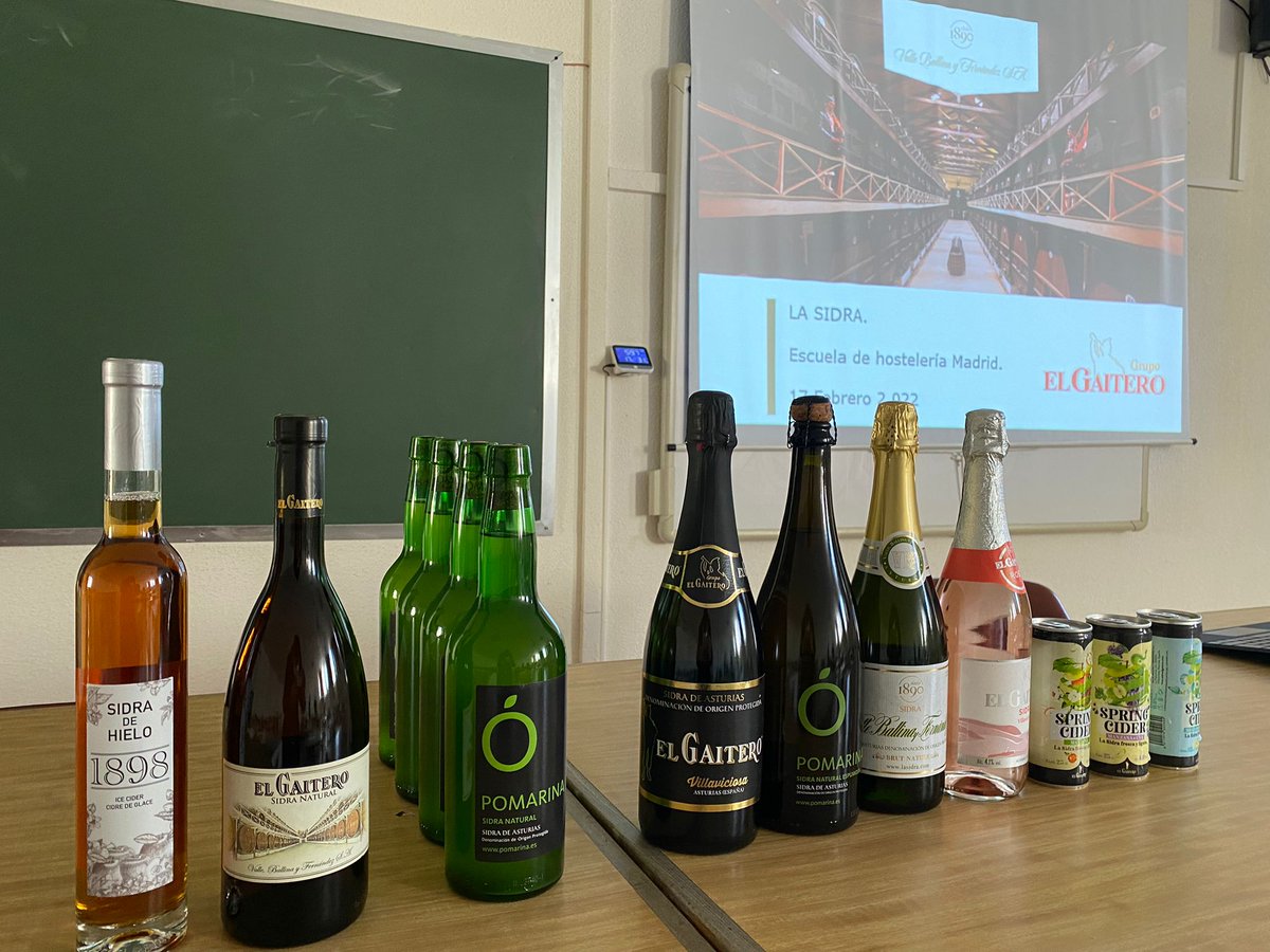 👉 Hoy, nuestro enólogo <a href="/TanoCollada/">Tano ColladaSalvador</a>, visitó la Escuela Internacional de Hostelería de #Madrid para dar una formación a los alumnos sobre el mundo de la #sidra. 
Además, todos los alumnos han podido realizar una cata con nuestras sidras. 👏 #SidraElGaitero