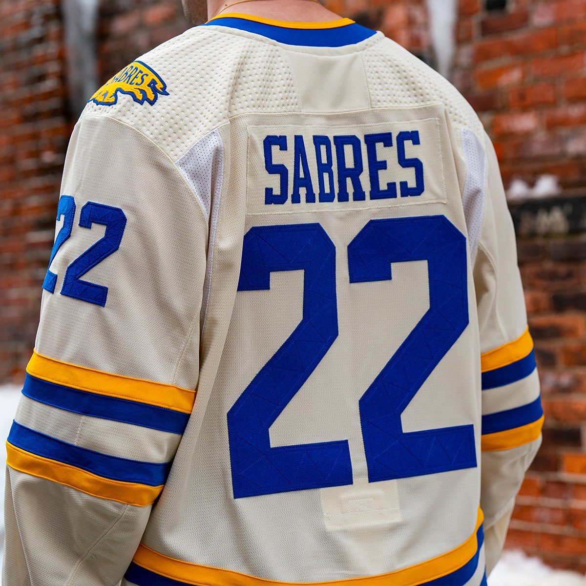 Buffalo Sabres Unveil Heritage Classic Jerseys! 