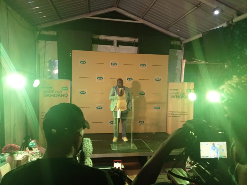 radio_homegrown's tweet photo. We not looking to government to create jobs, we look to each other, that's how Skhokho's do it. @songezomasiso took to the stage to engage us
MTN have Skhokho Small Medium & Large packages from R49 - R199
#madeforskhokho #HGFM @djsbulive
@leadership__2020 @MTNza @MTNBusinessZA https://t.co/3fr4e49Blp