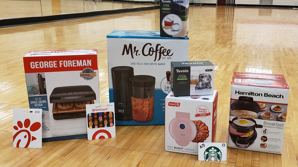 OHSSIP's tweet photo. Winner &amp; raffle prizes to be won @ today's NETFLIX &amp; CHILI event!!! Come check it out! 
Movie showing: Disney's ENCANTO!!! see flyer for details #retweet #share @BronchoNews @BigRedBronchos https://t.co/Xkk8GBiWoK