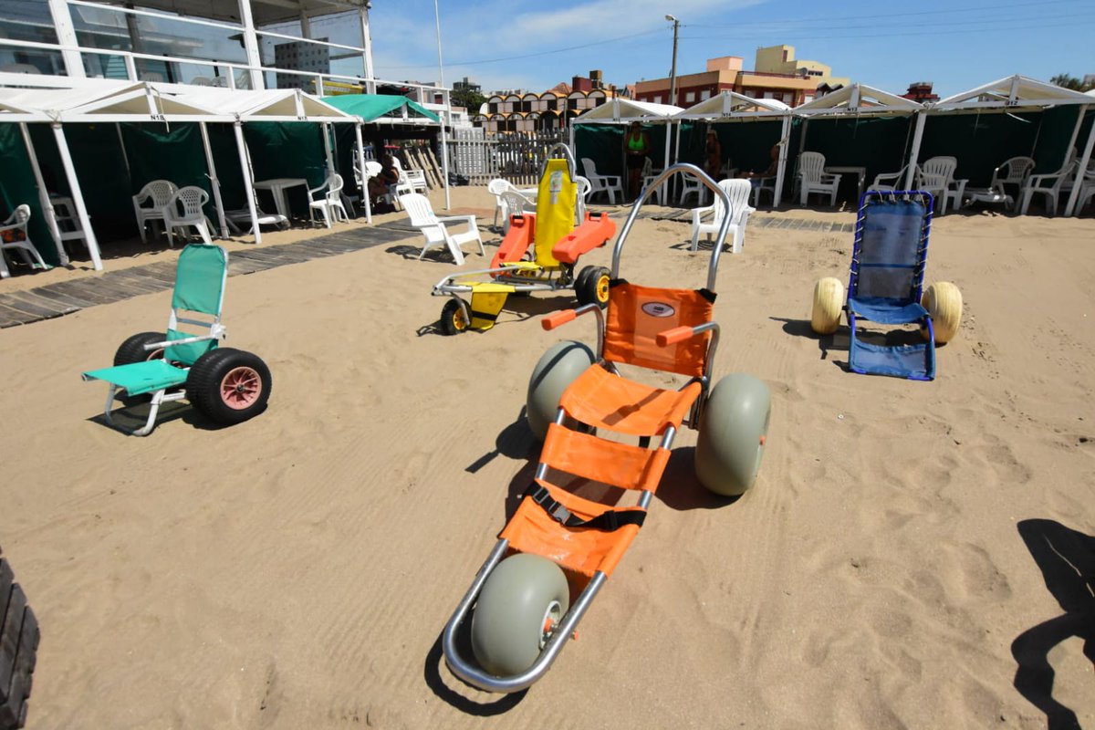 ANDIS_Arg's tweet photo. 🏖️ | Visitamos el Balneario Noctiluca de Villa Gesell, un espacio accesible, inclusivo y equipado para que todas y todos disfruten de la playa.

#ANDIS
#Verano https://t.co/qxNY0iUiSH
