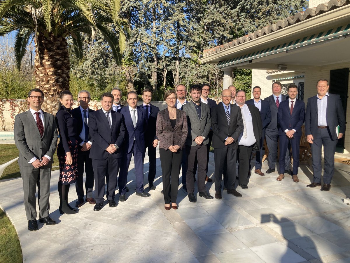 RautioSari's tweet photo. Fructífero intercambio hoy con algunas empresas 🇫🇮 en 🇪🇸. Con muchas ganas de fomentar cooperación entre los dos países, crear nuevos contactos e ideas. Preparamos importantes visitas de alto nivel para las próximas semanas. #digitalisation #greentransition https://t.co/3RCazdZnw0